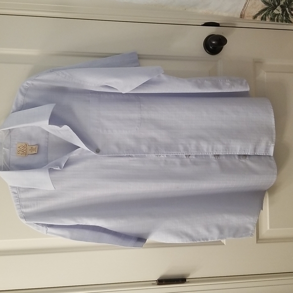 Jos.A.Banks Button down SS Shirt - Picture 1 of 4